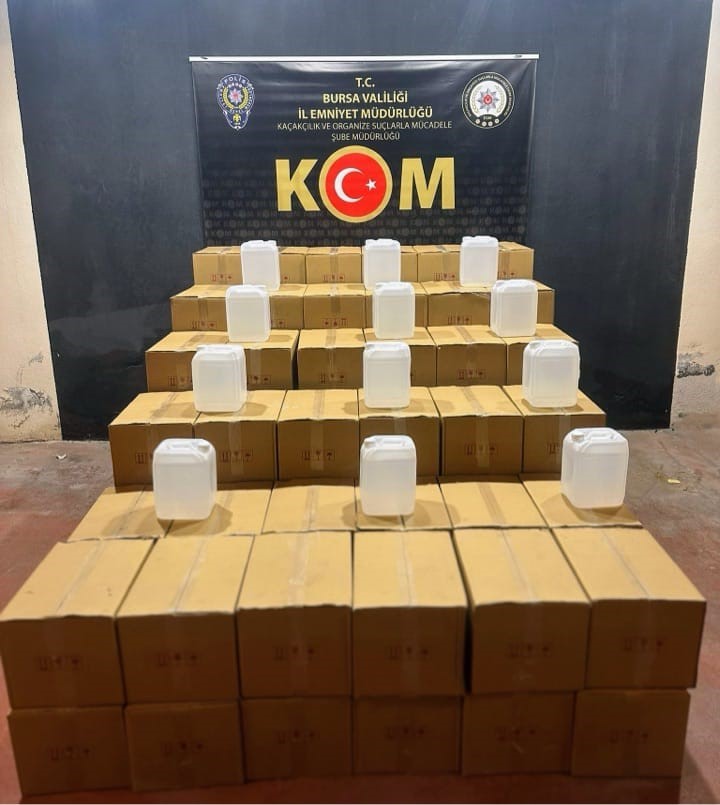 bursada 1000 litre sahte alkol ele gecirildi 1 7He5IkOc