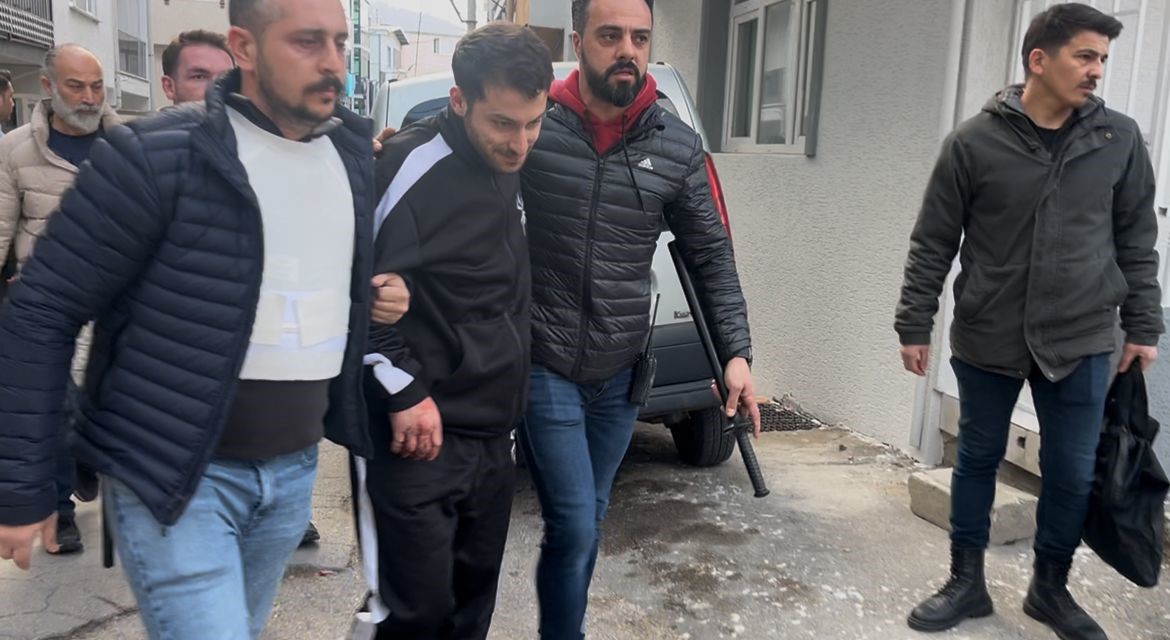 bursada 17 yil hapis cezasi bulunan sahis ozel harek tla gozaltina alindi 3 fNYe2zSl