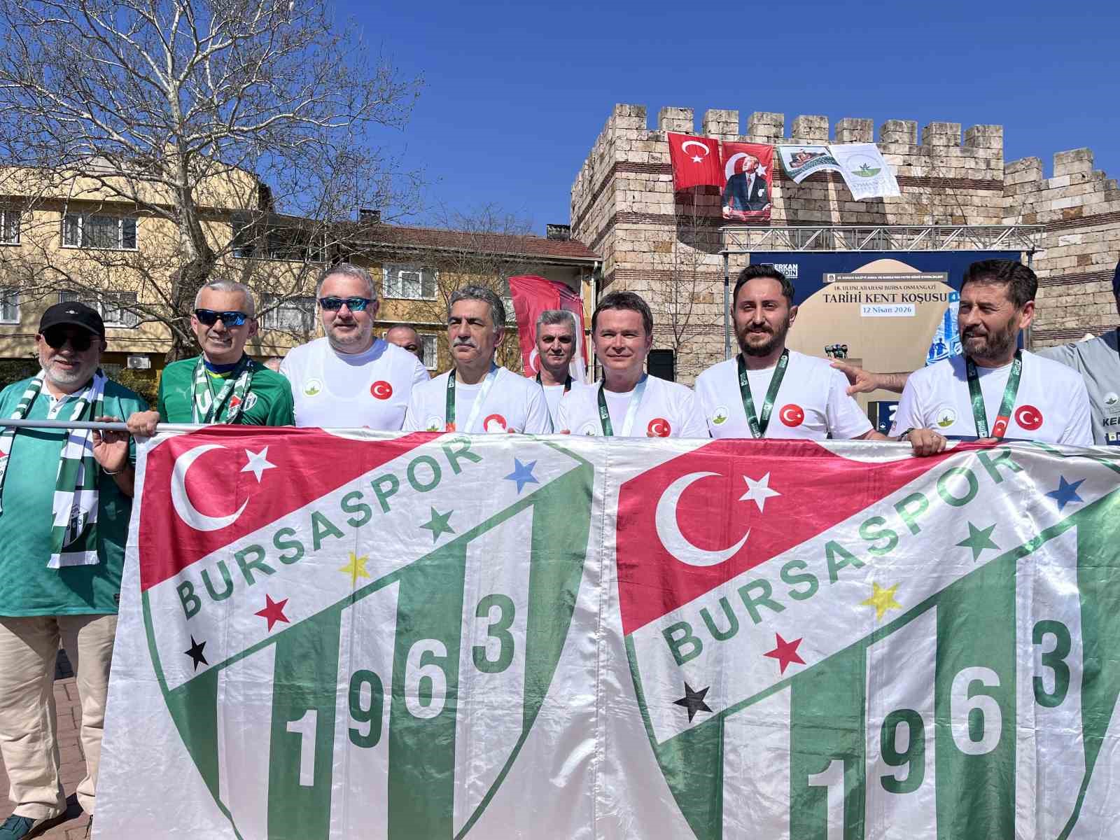 bursada 18 uluslararasi osmangazi tarihi kent kosusu gerceklestirildi 2 96ybV6jt