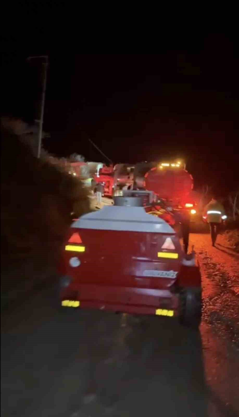 bursada 2 katli ev alevlere teslim oldu 6 Naz2I992
