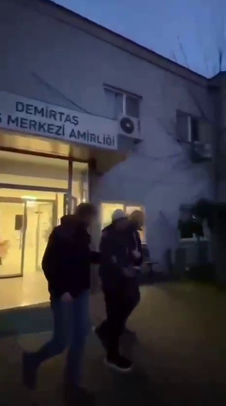 bursada 21 yil 11 ay hapis cezasi bulunan firari yakalandi 1