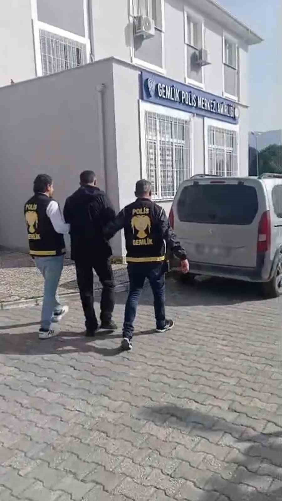 bursada 25 yil kesinlesmis hapis cezasi bulunan sahis yakalandi 1 n2NC753m