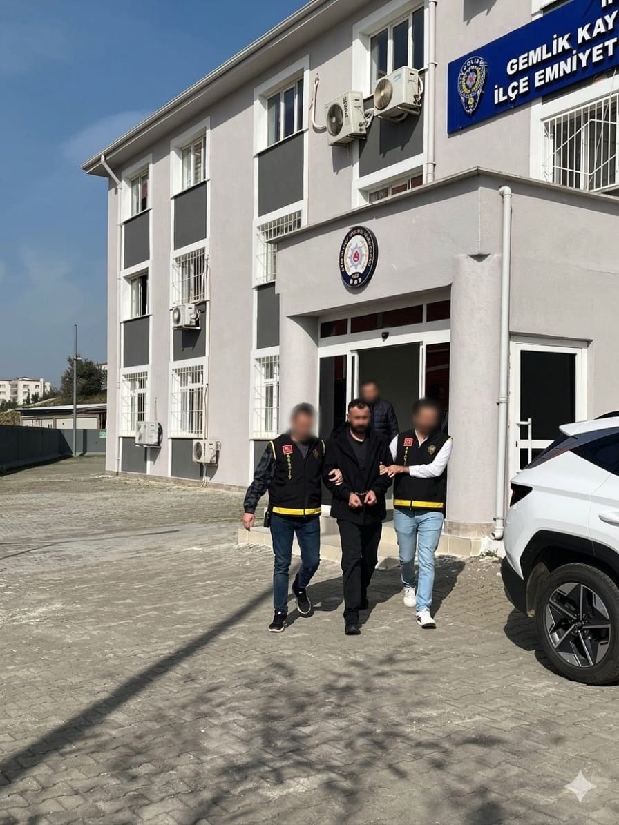 bursada 25 yil kesinlesmis hapis cezasi bulunan sahis yakalandi 2 2dSzD7VN