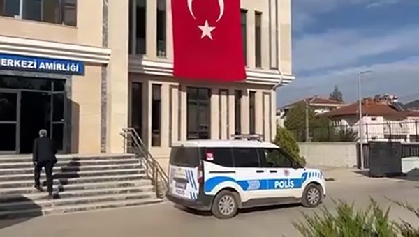 bursada 28 yil 8 ay hapis cezasiyla aranan 2 supheli yakalandi 0