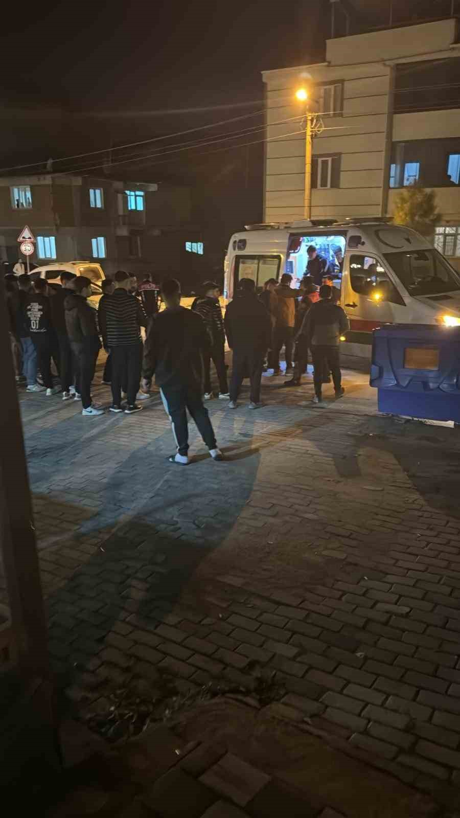 bursada 3 kisi sopalarla darp edildi 6