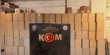 bursada-3-milyon-kacak-makaron-ele-gecirildi-l16IHC5p.jpg