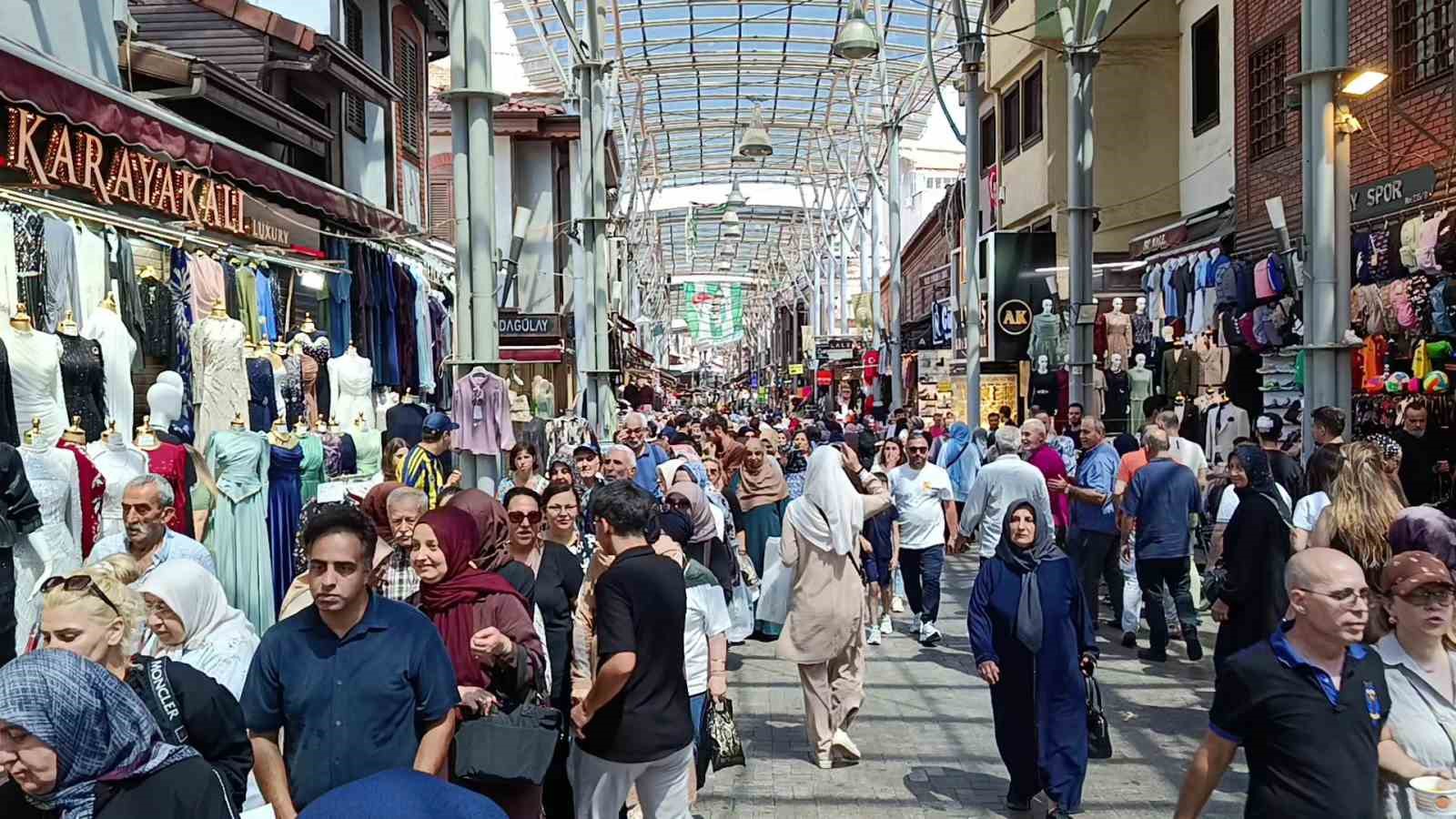 bursada 30 yillik gelenektuzpazari esnafi 5 bin kisiye asure ikram etti 3 H1ss5hn2