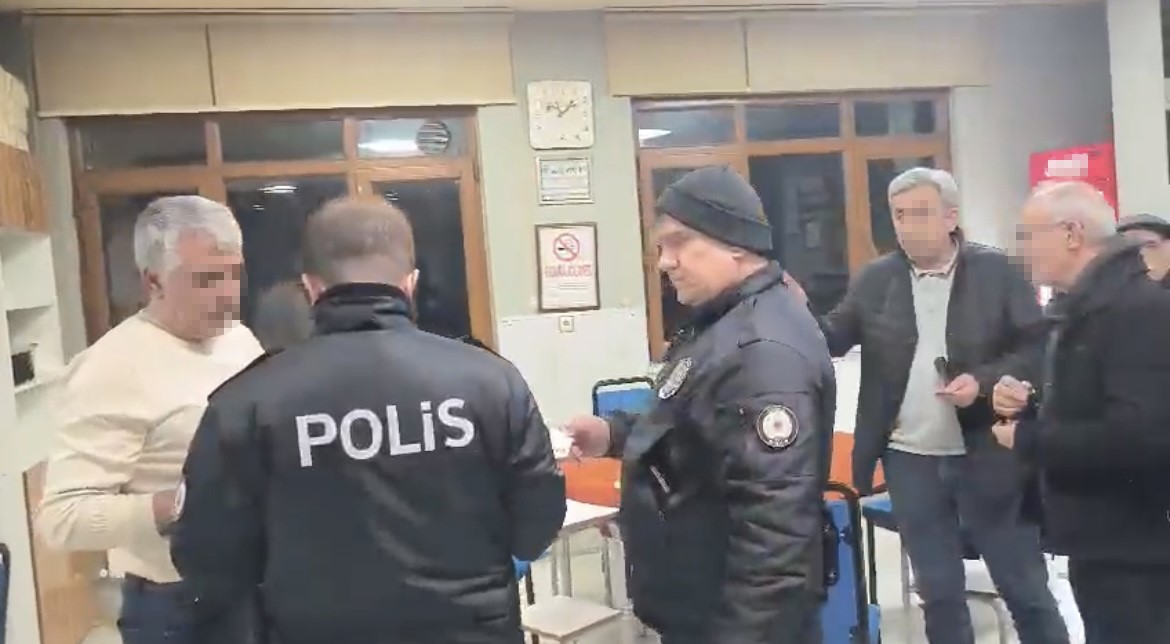 bursada 300 polisle uygulama mekanlar denetlendi kumar masalari cokertildi 2 wsTsKVqD