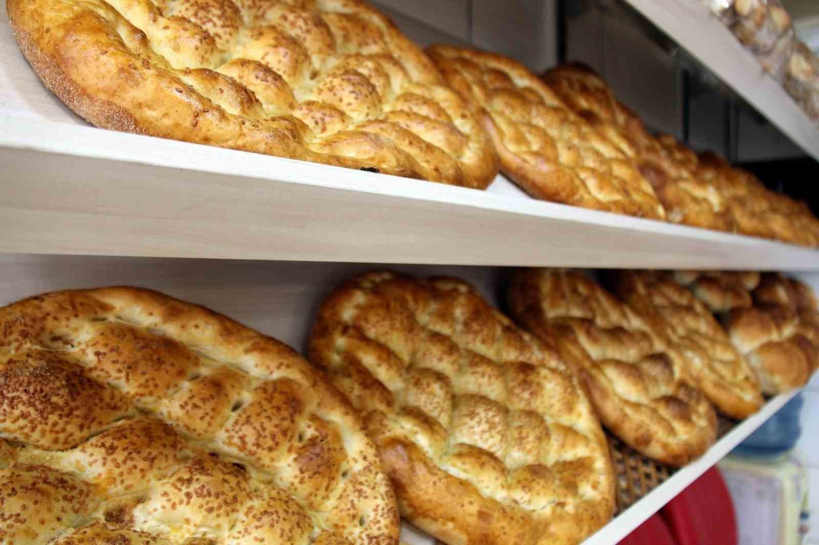bursada 450 gramlik besas pidesi 25 lira 1 cLiPTs7k