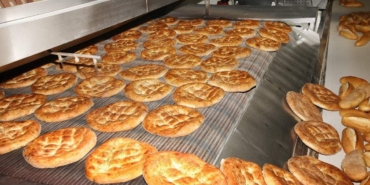 bursada-450-gramlik-besas-pidesi-25-lira-OKBGfeps.jpg