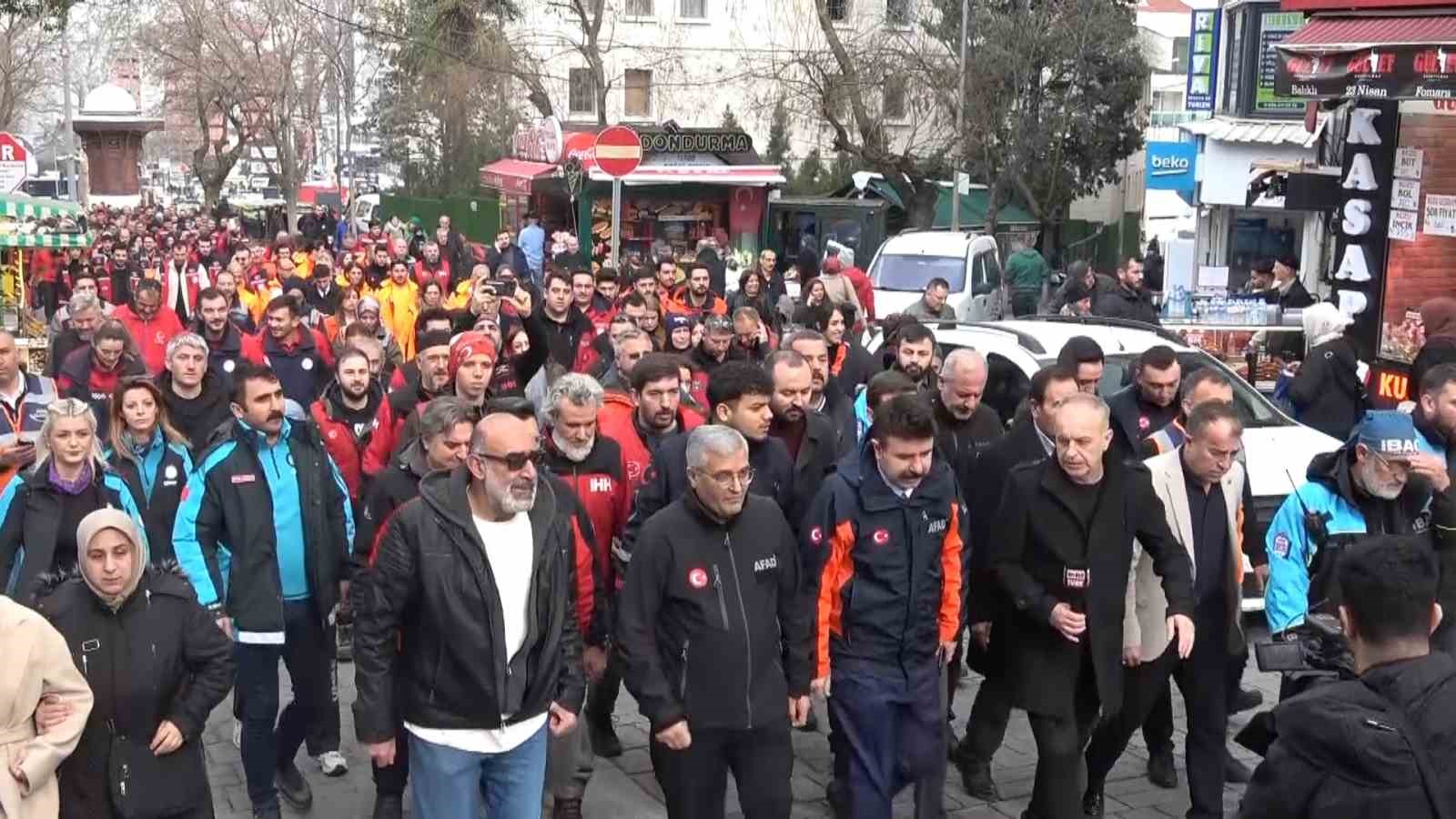 bursada 6 subat sehitleri icin sessiz yuruyus 0 ylOHwOHi