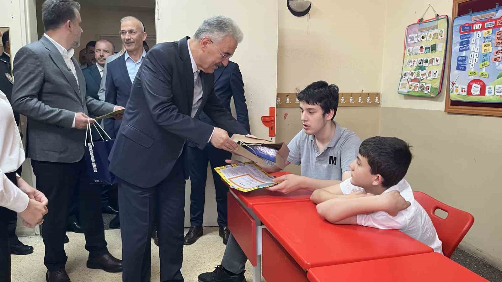 bursada 620 bin 931 ogrenci tatile merhaba dedi 1 nptgmigc
