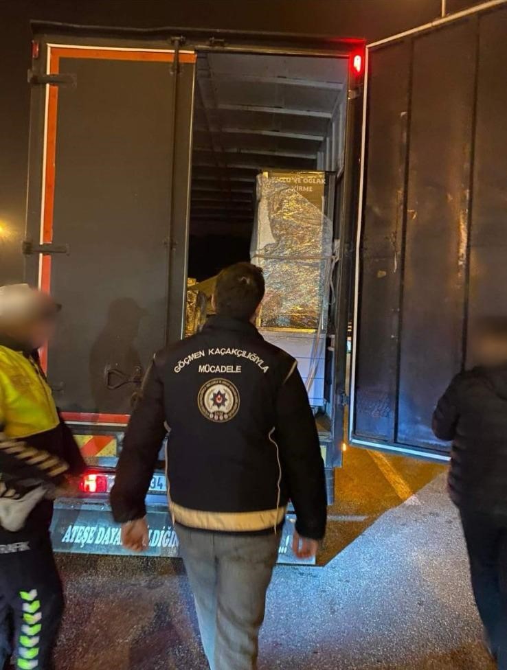 bursada 7 kacak gocmen yakalandi 0 5GqvMrwK