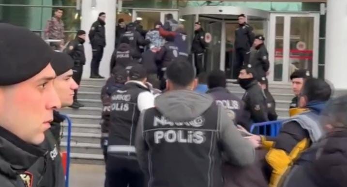 bursada 700 polisle safak operasyonucamdan uyusturucuyu boyle atmak istedi 1 etf95CCQ