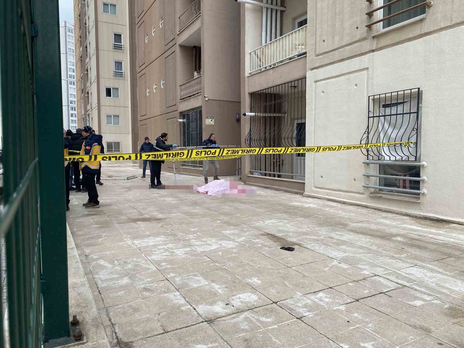 Bursa’da acı son...Kiralamak istediği 17. kattaki daireden düştü 5 bursada aci sonkiralamak istedigi 17 kattaki daireden dustu 1 5nZReeDB