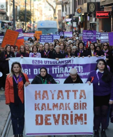bursada-adimlar-siddetsiz-dunya-icin-atildi-VxrUX6EU.jpg