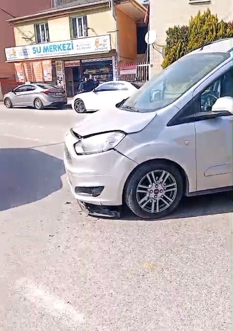 bursada ani donus kazaya neden oldu 1 kisi yaralandi 2 u1nVBJqB