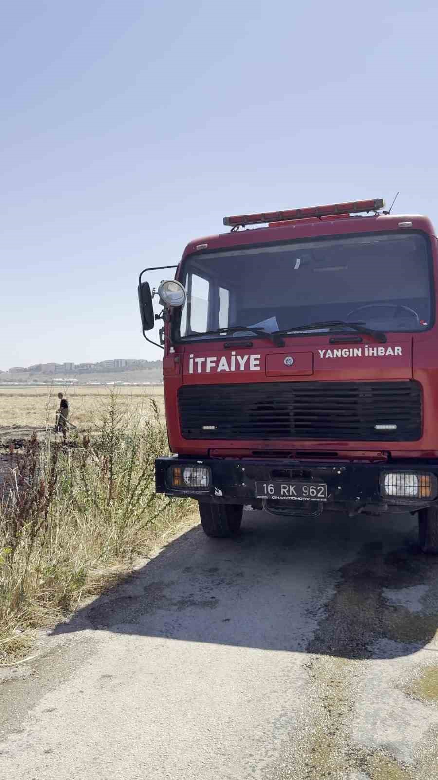 bursada aniz yangini kontrol altina alindi geriye kul olan alanlar kaldi 0 UrhbWM3w