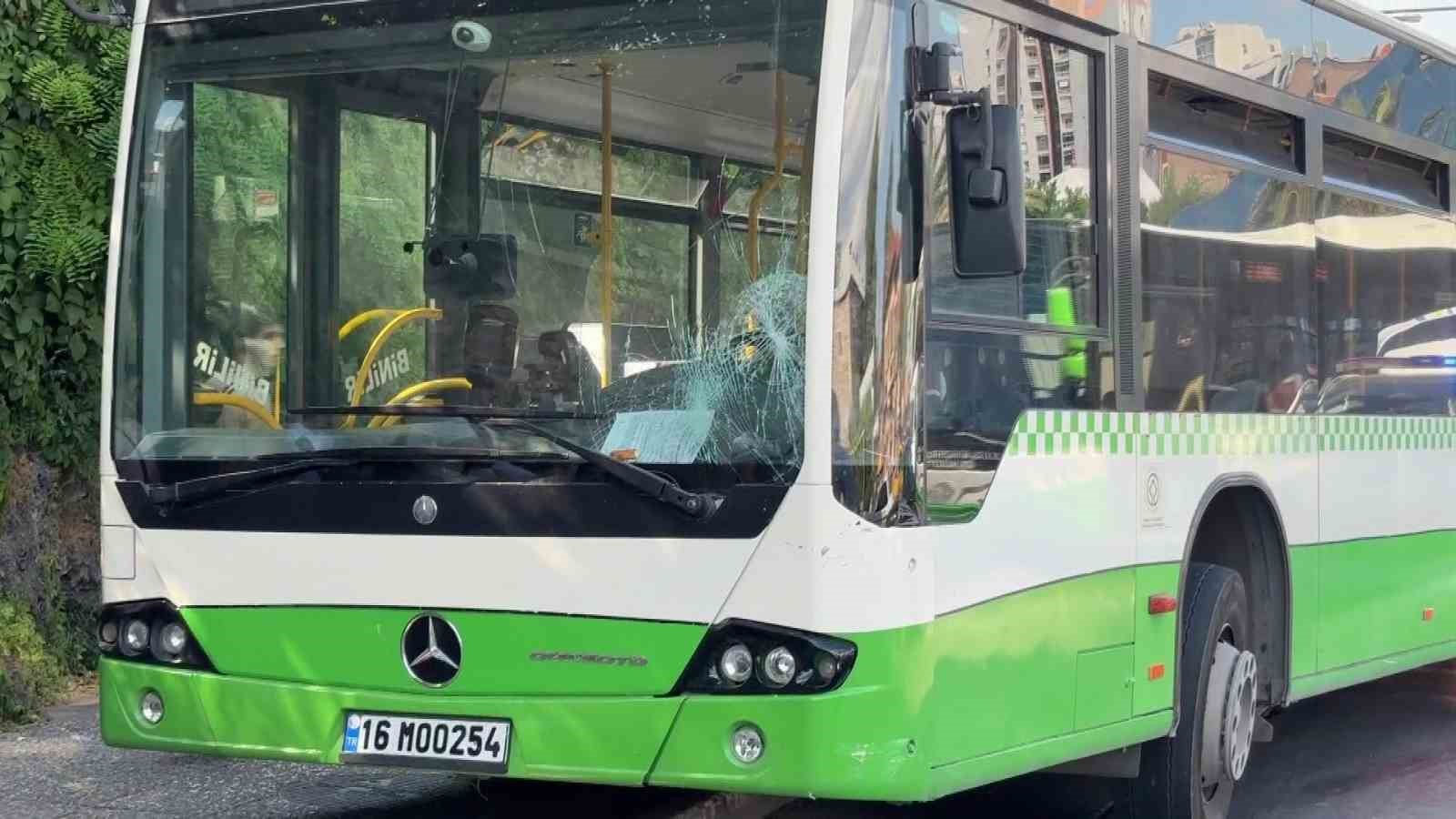 bursada anne ve bebegine otobus carpti 2 yarali 3 TbC1NJUd
