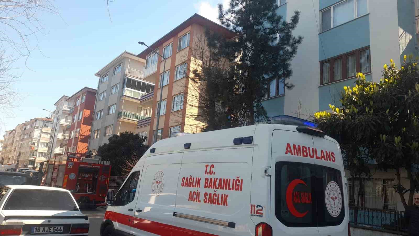 bursada apartman catisinda yangin panigi 2 gVBnW83R