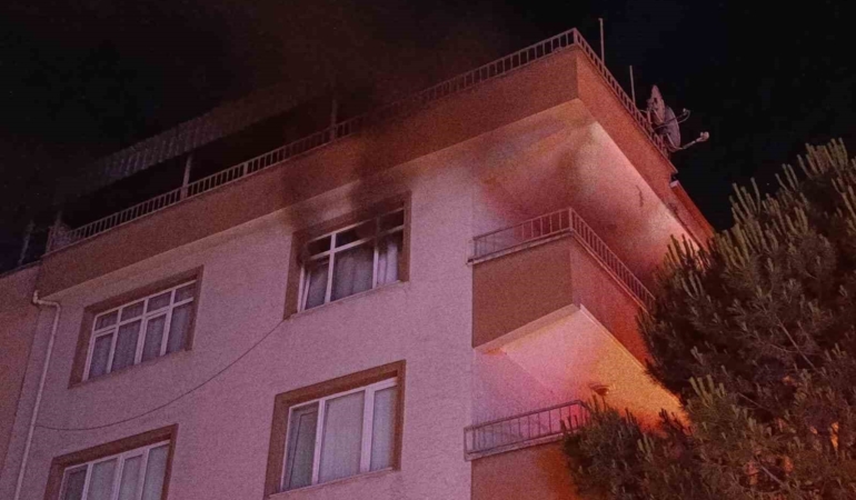 bursada-apartman-dairesinde-cikan-yangin-panige-neden-oldu-svpli4zn.jpg