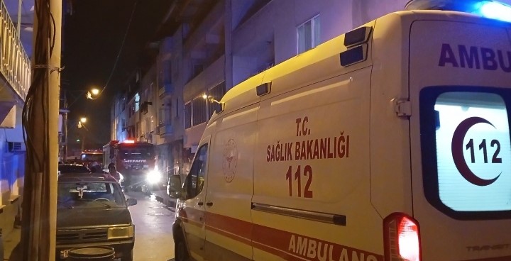 bursada apartmanin cati katinda yangin 4 LvkwsHNs