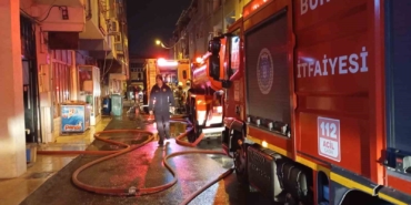 bursada-apartmanin-cati-katinda-yangin-AEAm7Am2.jpg