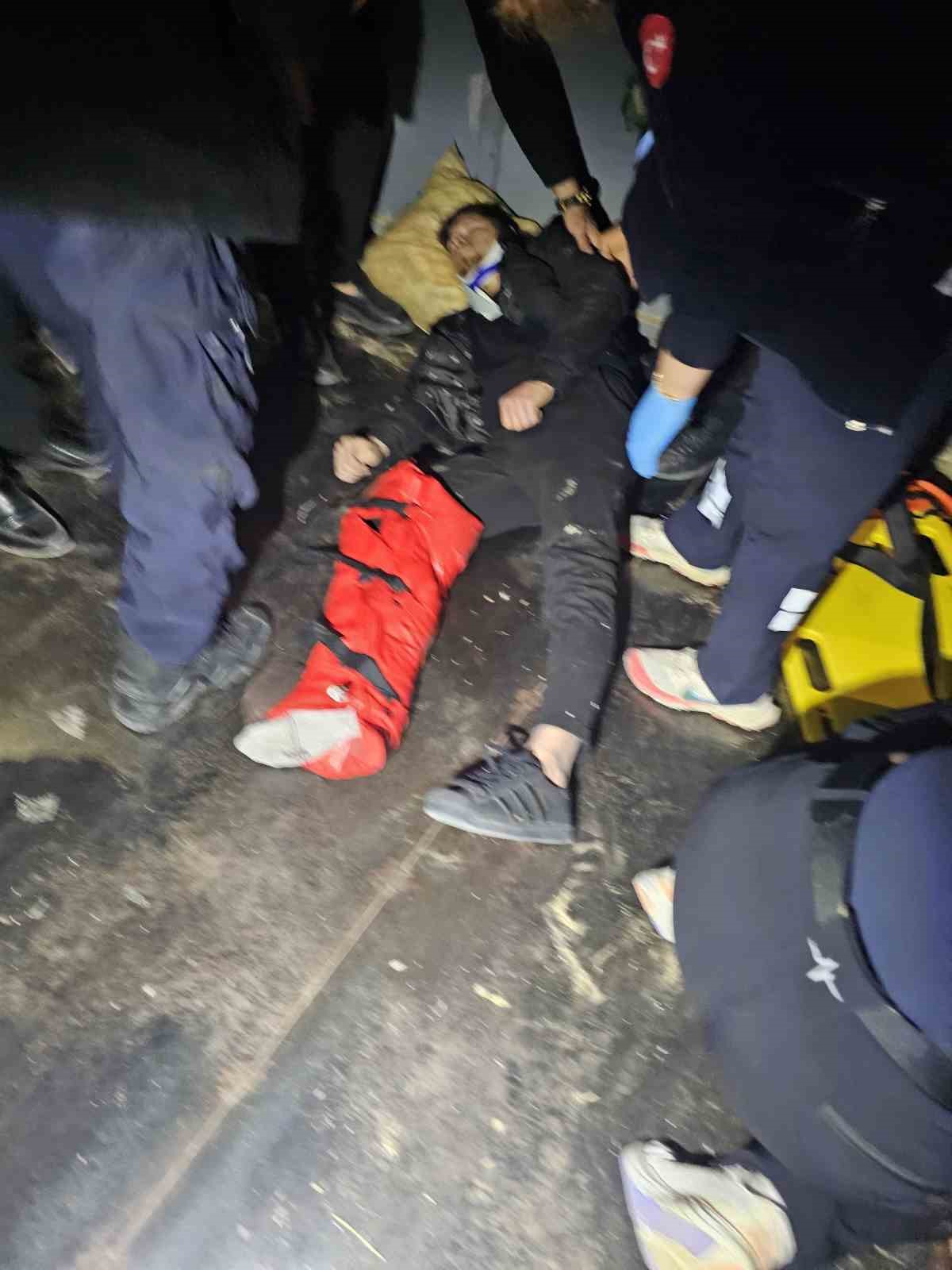 bursada asansor bosluguna dusen 17 yasindaki genc agir yaralandi 3 b2NVFfvs