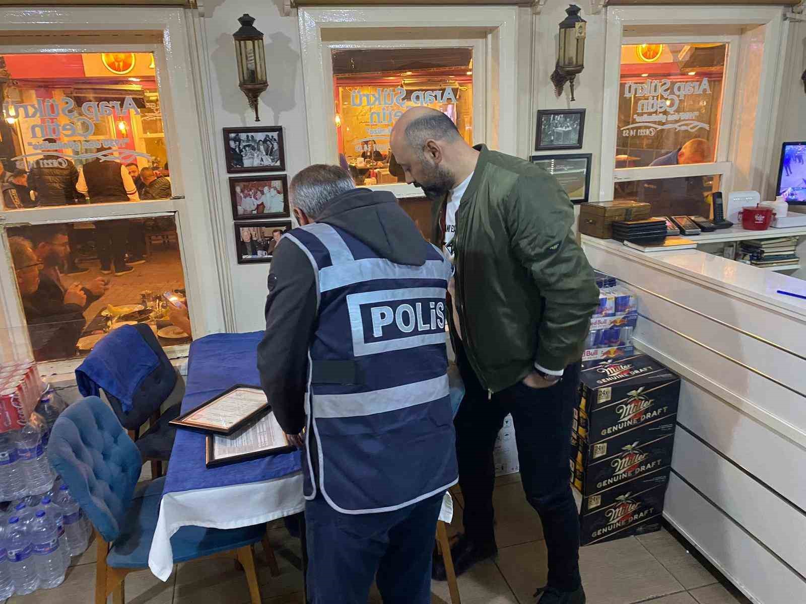 bursada asayis uygulamasi aranan sahislar yakalandi uyusturucu madde ele gecirildi 2 Z6u1lY4W