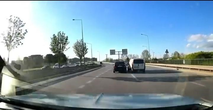 bursada ayni noktada pes pese kazalar 2 Zfwmz6eG