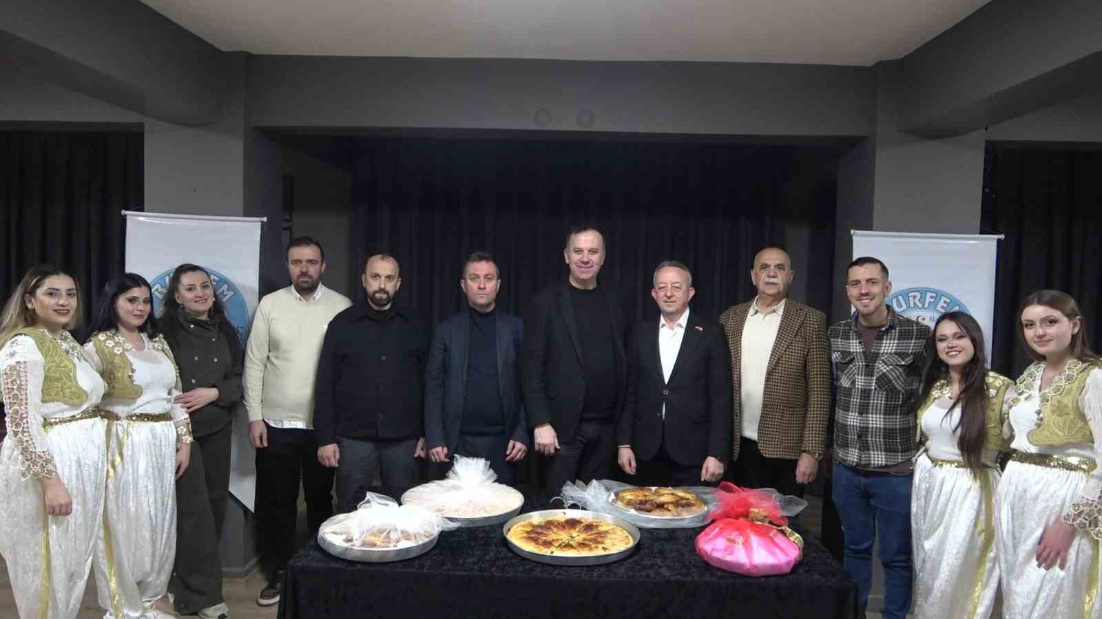 bursada balkan esintili sahur sokak sokak dolasip borek topladilar 0 lINUVQkZ