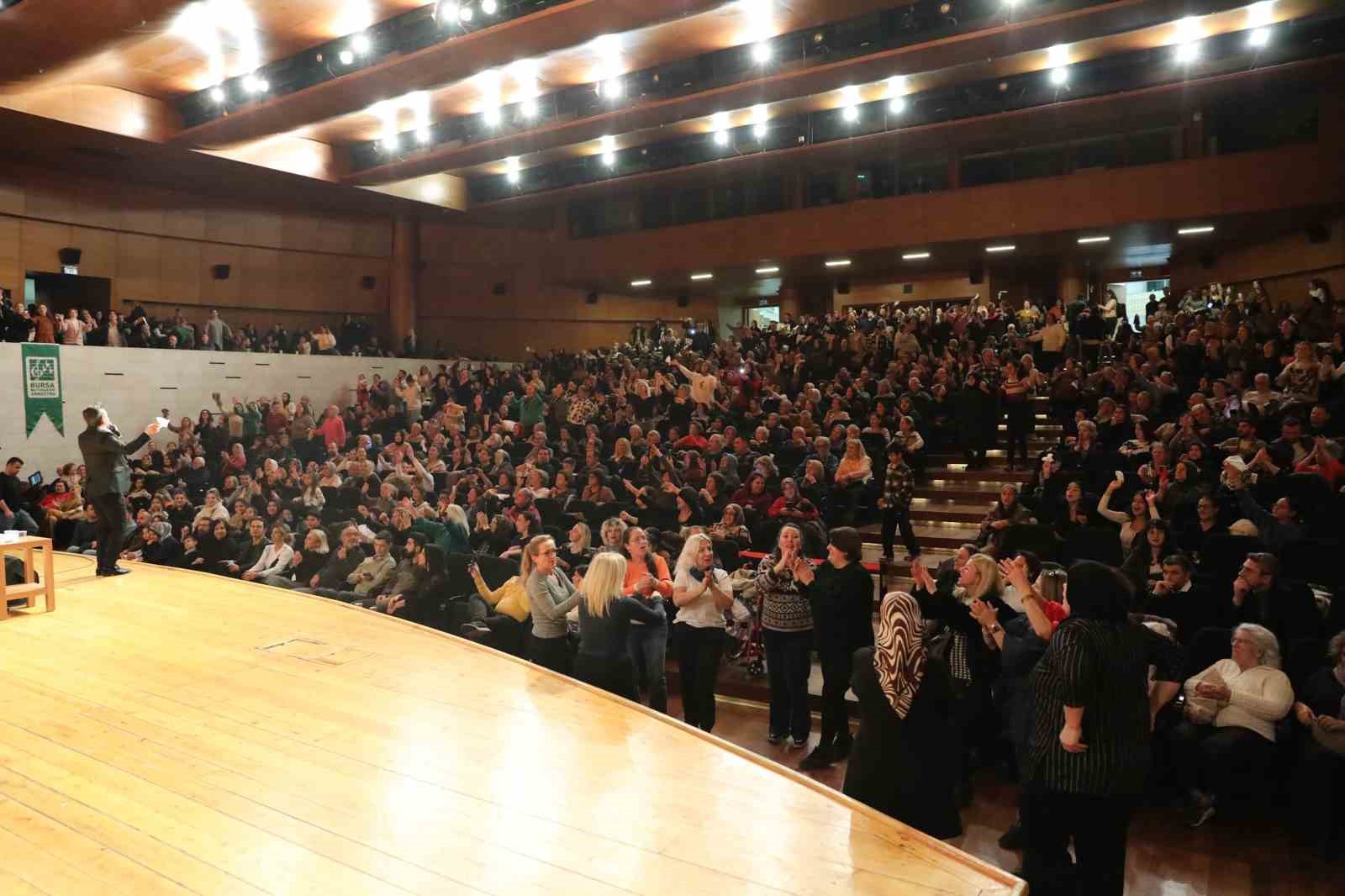 Bursa’da "Balkan ve Roman Gecesi" coşkusu 8 bursada balkan ve roman gecesi coskusu 4 iRmFrVer