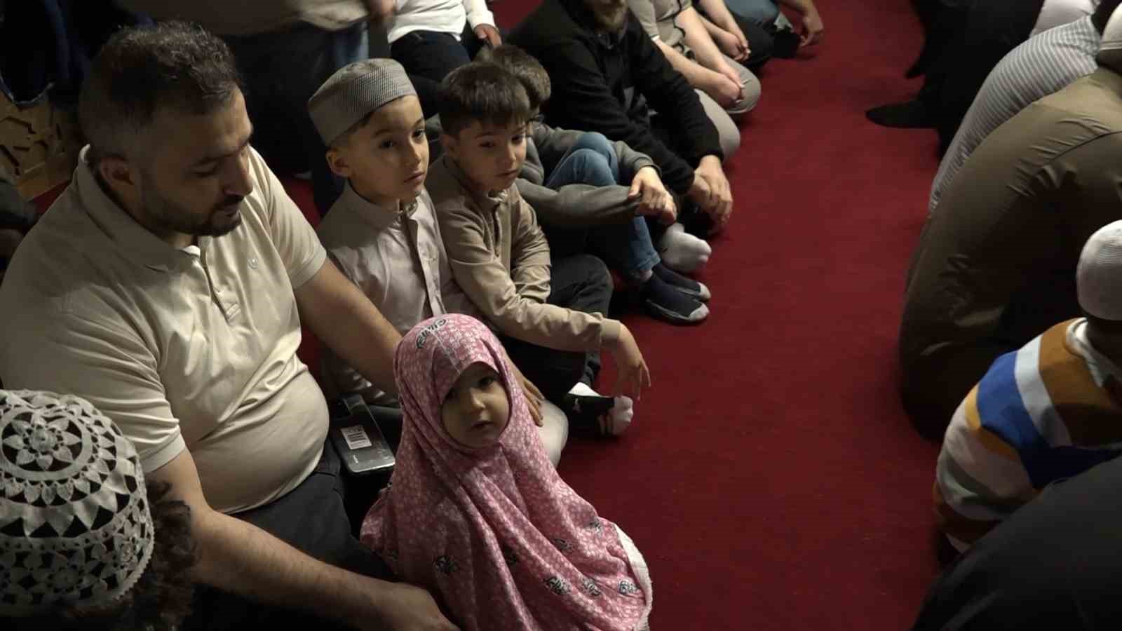 bursada bayram coskusu tarihi camilerde yasandi 6 lpeb4vUE