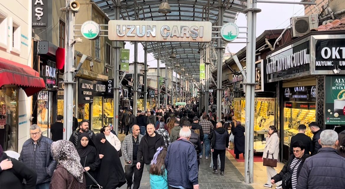 bursada bayram hareketliligi carsilara yansidi 1 ccu5OXyB