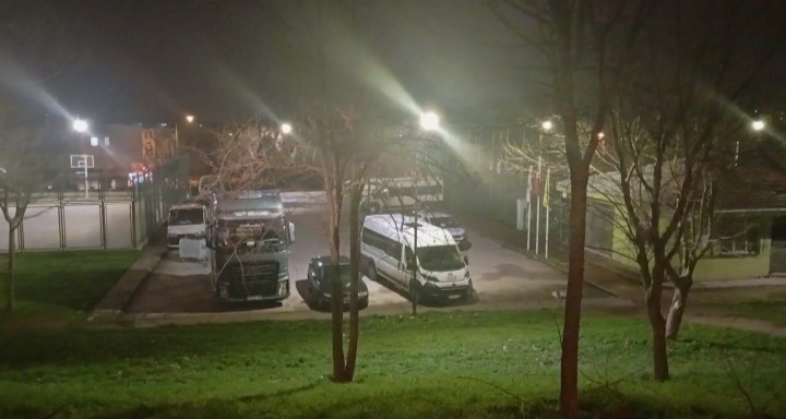 bursada bicakli kavga 2 yarali 3 NB68XeBz