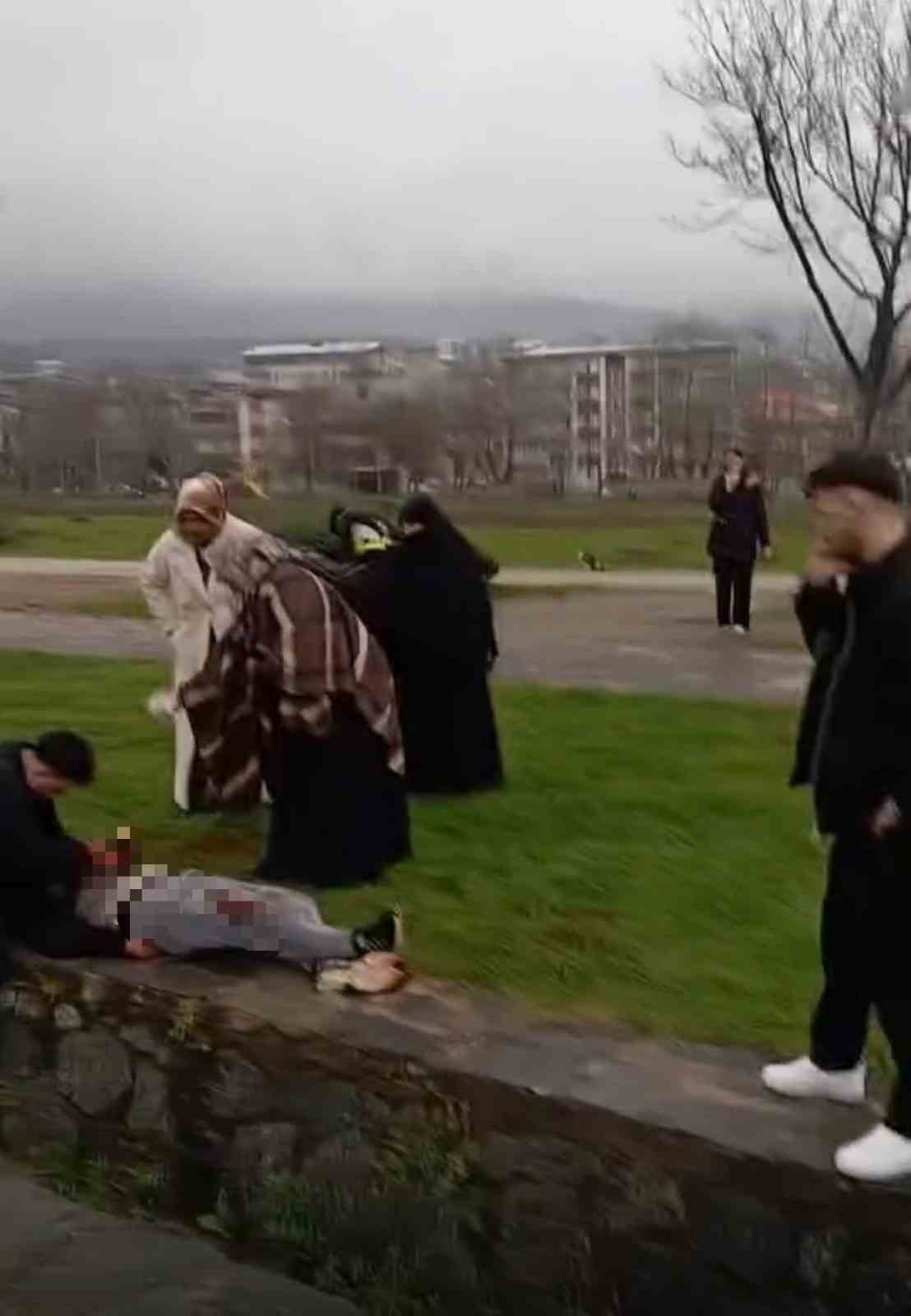 bursada bicakli kavgabogazi kesilen kisi hayatini kaybetti 0 3OtzZnyC