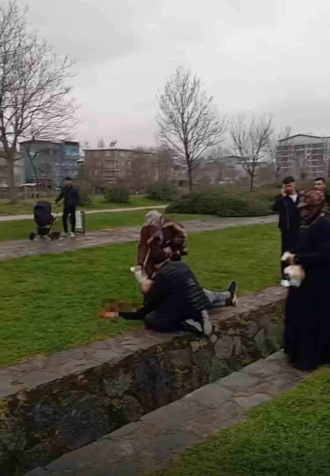 bursada bicakli kavgabogazi kesilen kisi hayatini kaybetti 2 I2D7Nw3c