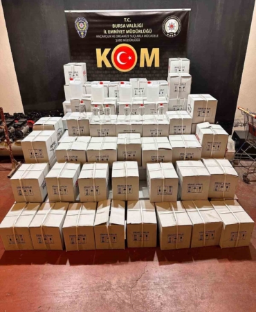 bursada-bin-200-litre-etil-alkol-ele-gecirildi-hwyv3N8X.jpg