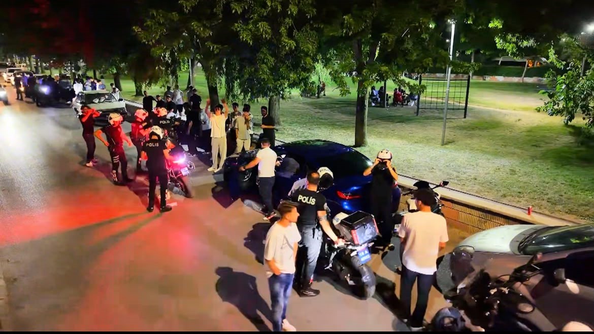 bursada bin polisle dev huzur operasyonu mahalleler ablukaya alindi 1 i39TuiQS