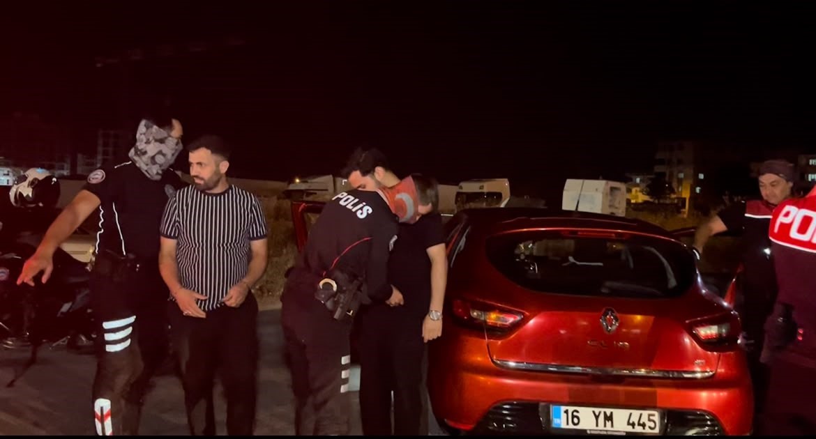 bursada bin polisle dev huzur operasyonu mahalleler ablukaya alindi 3