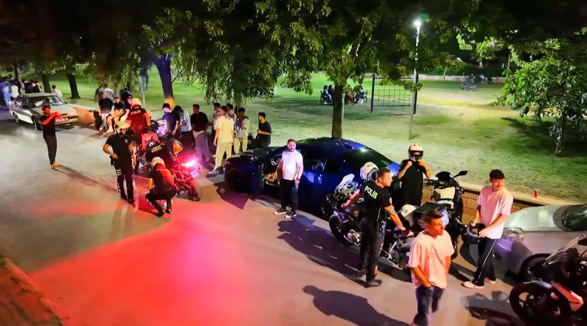 bursada bin polisle dev huzur operasyonu mahalleler ablukaya alindi 5 UDgQVdJi
