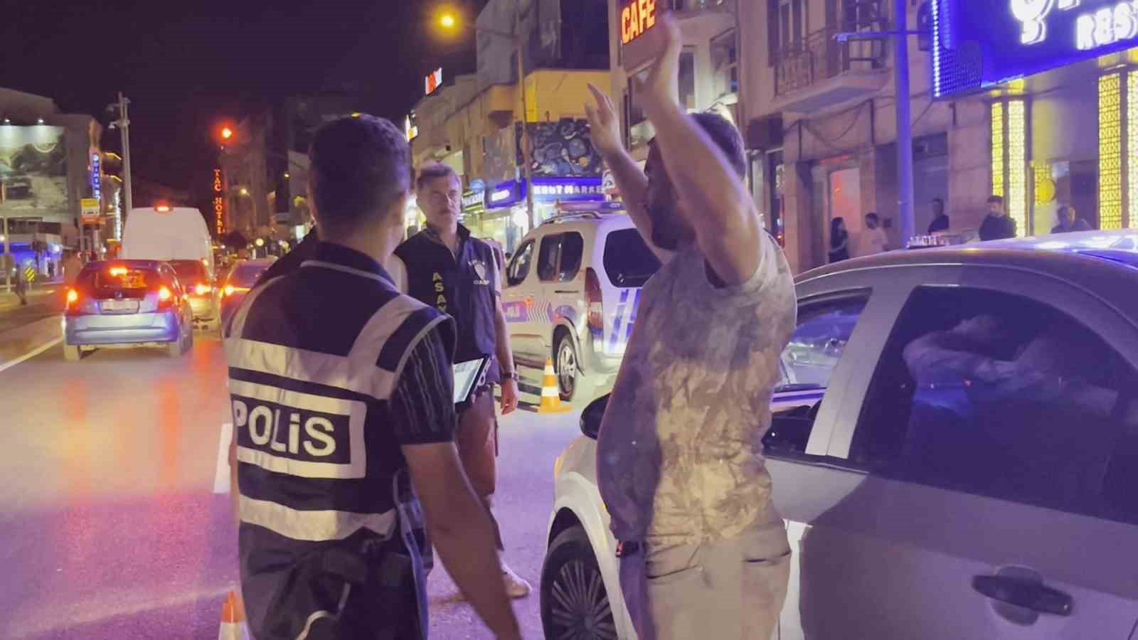 bursada bin polisle huzur operasyonu sokaklar abluka altina alindi 4