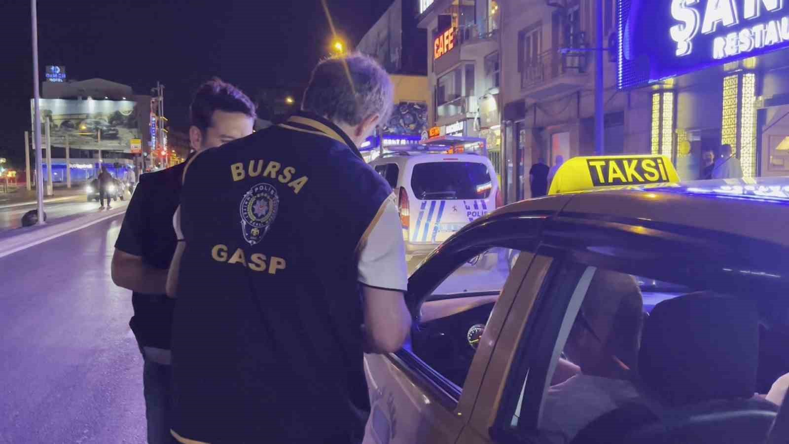 bursada bin polisle huzur operasyonu sokaklar abluka altina alindi 5 mzdZeCR5