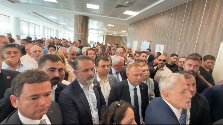 Bursa’da Bozbey davası öncesi gerginlik 5 bursada bozbey davasi oncesi gerginlik 1 icMta3Jl