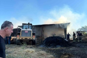 bursada-ciftlik-yangini-4-buyukbas-hayvan-telef-oldu-d2fLlalS.jpg