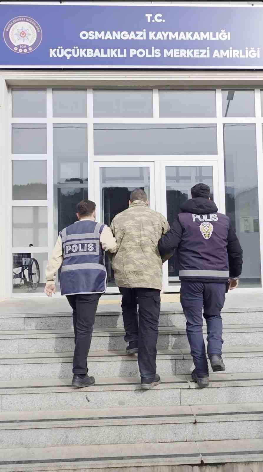 bursada cinsel saldiridan 9 yil hapis cezasi bulunan hukumlu yakalandi 2 KwmtKOR5