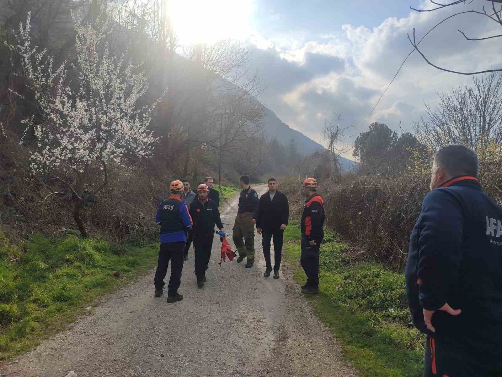 bursada daglik alanda mahsur kalan yarali vatandas kurtarildi 0 b7WLnVwv