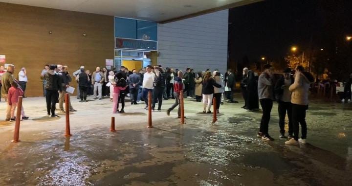 bursada depremde panik anlari kamerada 2 iqKFwa8e