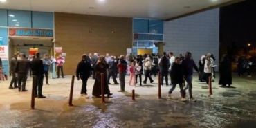 bursada-depremde-panik-anlari-kamerada-wz3F7cFM.jpg