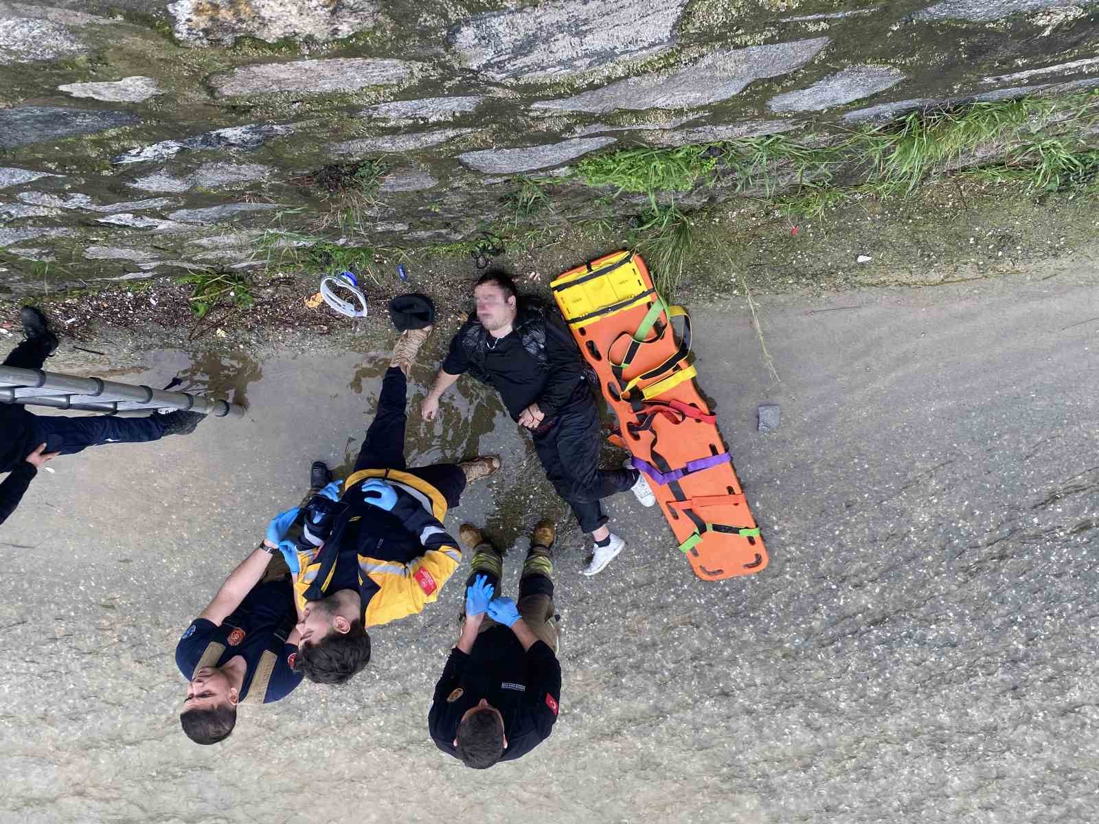 bursada dereye dusen adam kalp masajiyla hayata donduruldu 2 RwutqFb7